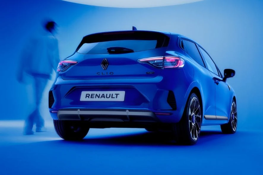 Renault - Clio Hybrid